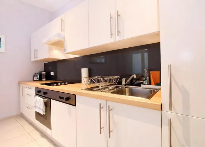 Classy In The Heart Of Apartment *